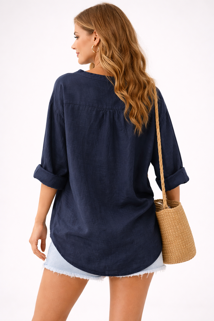 Johanna – Fließende Bluse mit eleganter Knopfleiste