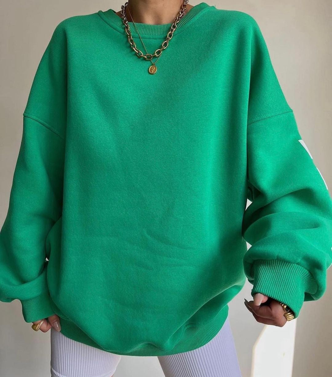 Nerisse – Oversized Sweatshirt mit grafischen Ärmeldetails