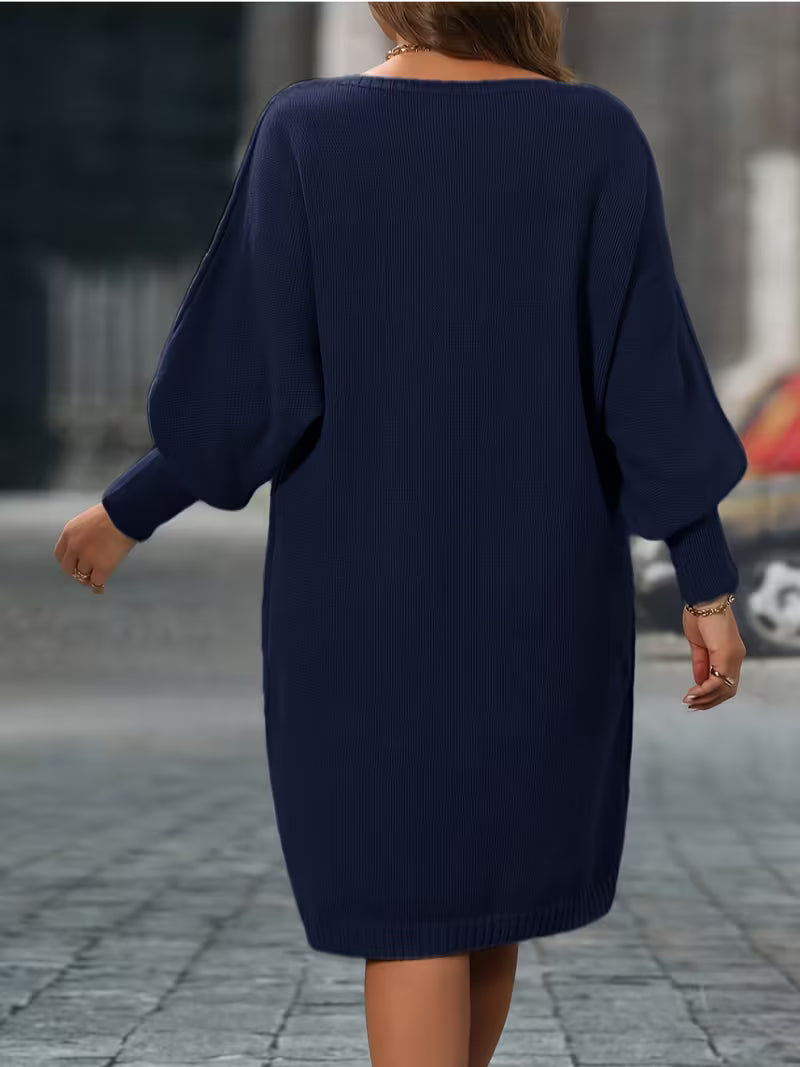 Elunara – Winterliches Strickkleid mit geometrischem Rautenmuster