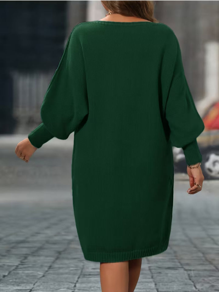 Elunara – Winterliches Strickkleid mit geometrischem Rautenmuster