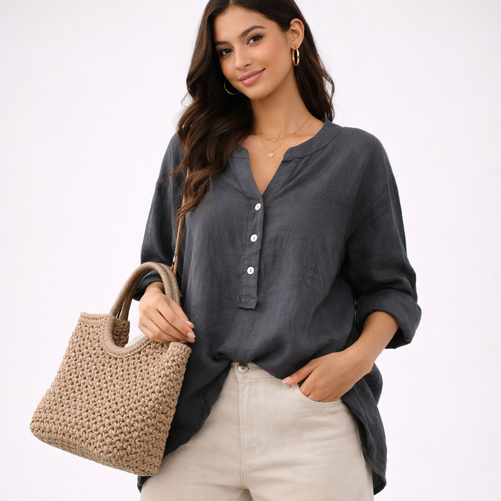 Johanna – Fließende Bluse mit eleganter Knopfleiste