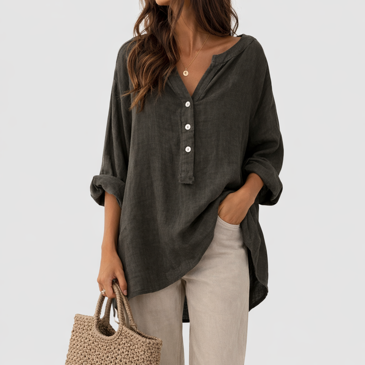 Johanna – Fließende Bluse mit eleganter Knopfleiste
