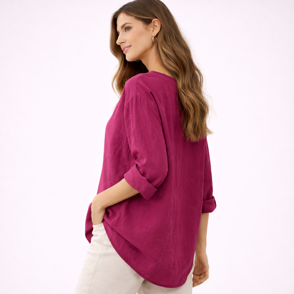 Johanna – Fließende Bluse mit eleganter Knopfleiste