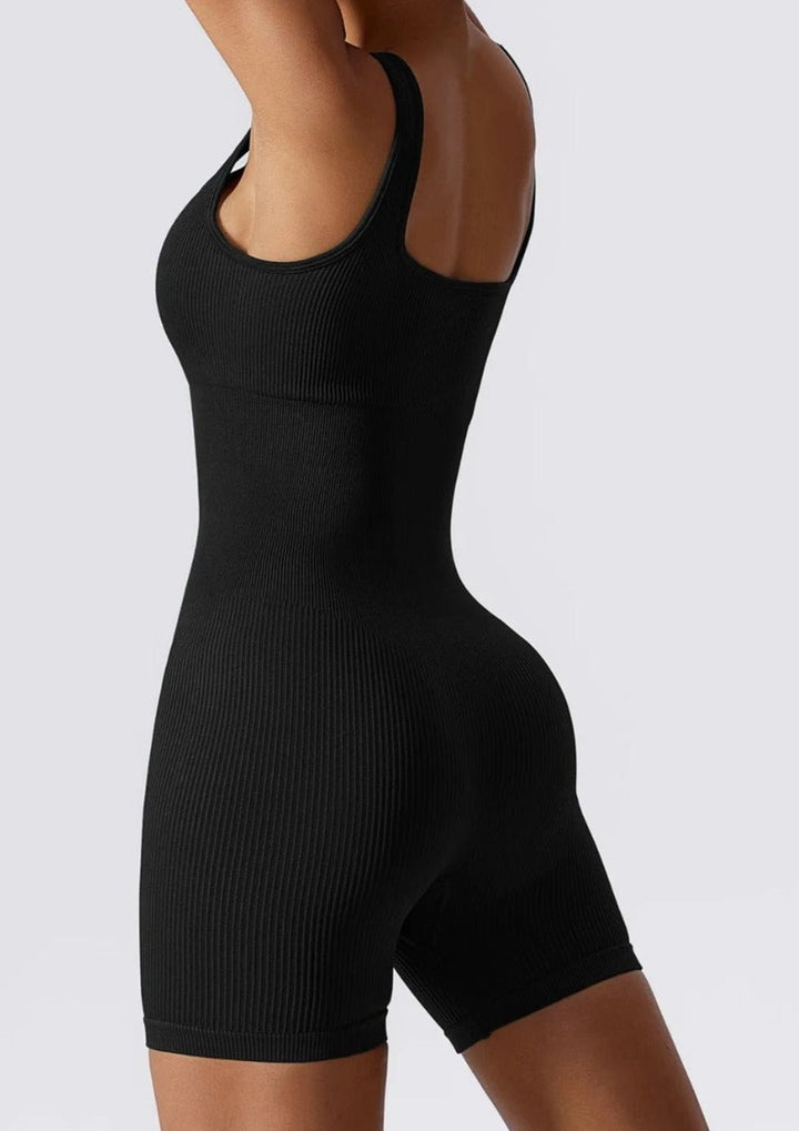 Velmisse – Gerippter Damen-Bodysuit in Schwarz