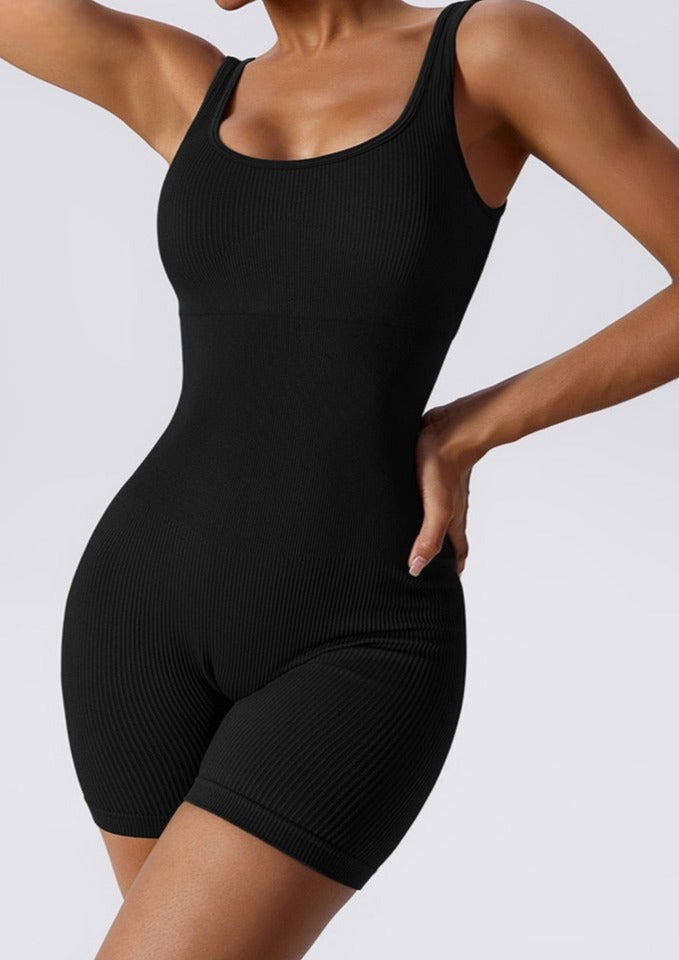 Velmisse – Gerippter Damen-Bodysuit in Schwarz