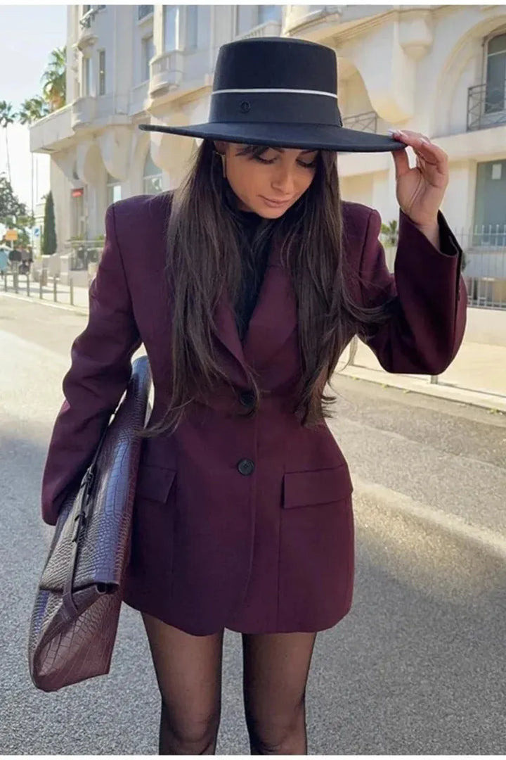 Avirelle – Zeitloser Blazer mit eleganter Silhouette