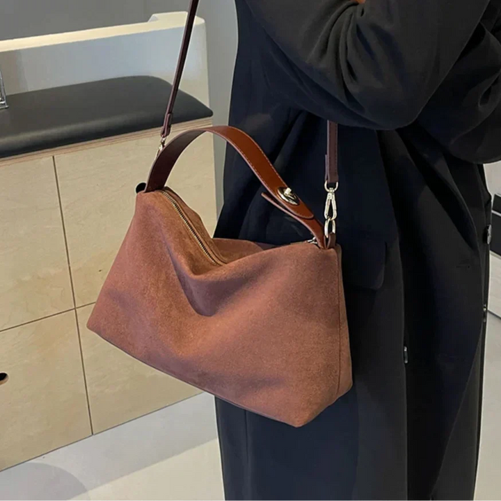 Suvéra – Luxuriöse Suede-Handtasche mit abnehmbarem Schulterriemen