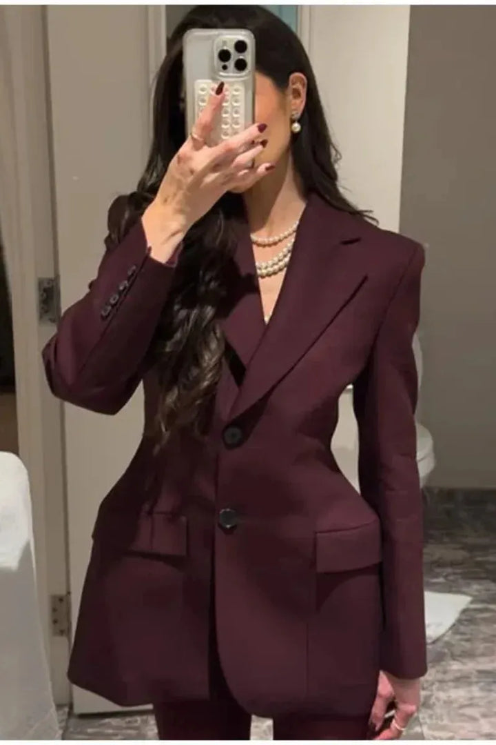 Avirelle – Zeitloser Blazer mit eleganter Silhouette