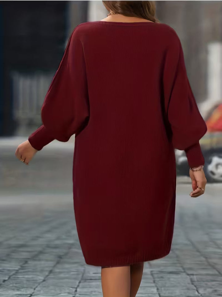 Elunara – Winterliches Strickkleid mit geometrischem Rautenmuster