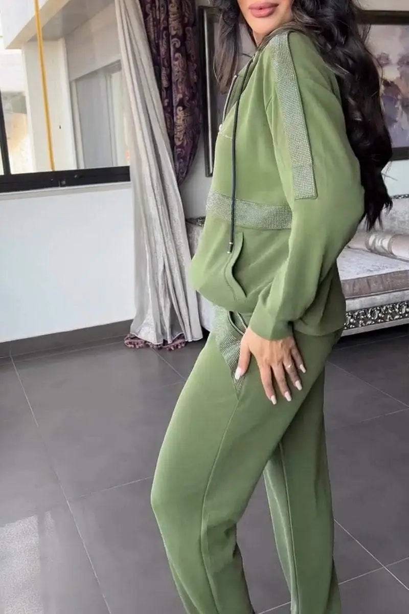 Theresa – Zweiteiliges Set mit Kapuze und Reißverschluss