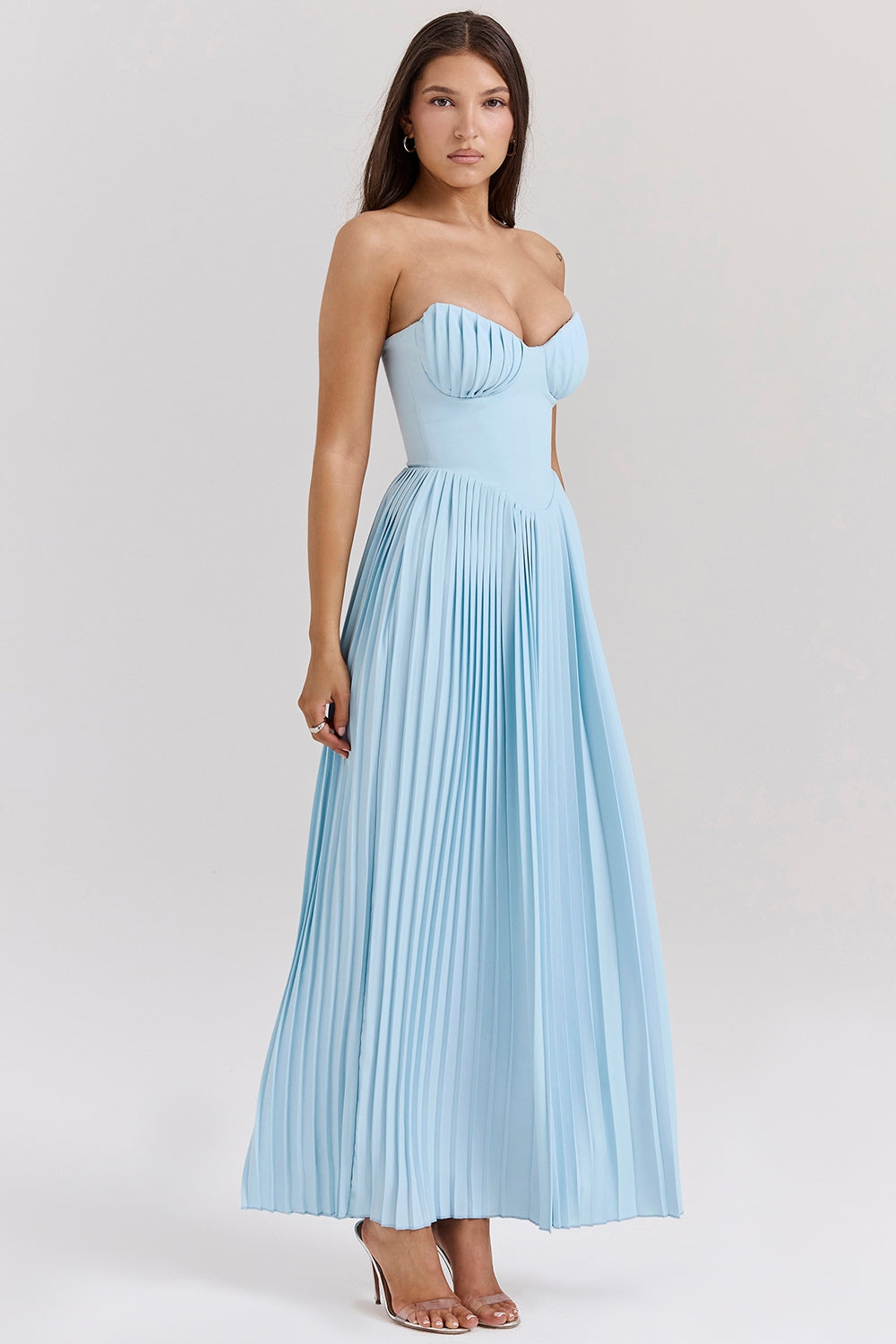 Svea – Elegantes Sommerkleid mit fließender Leichtigkeit