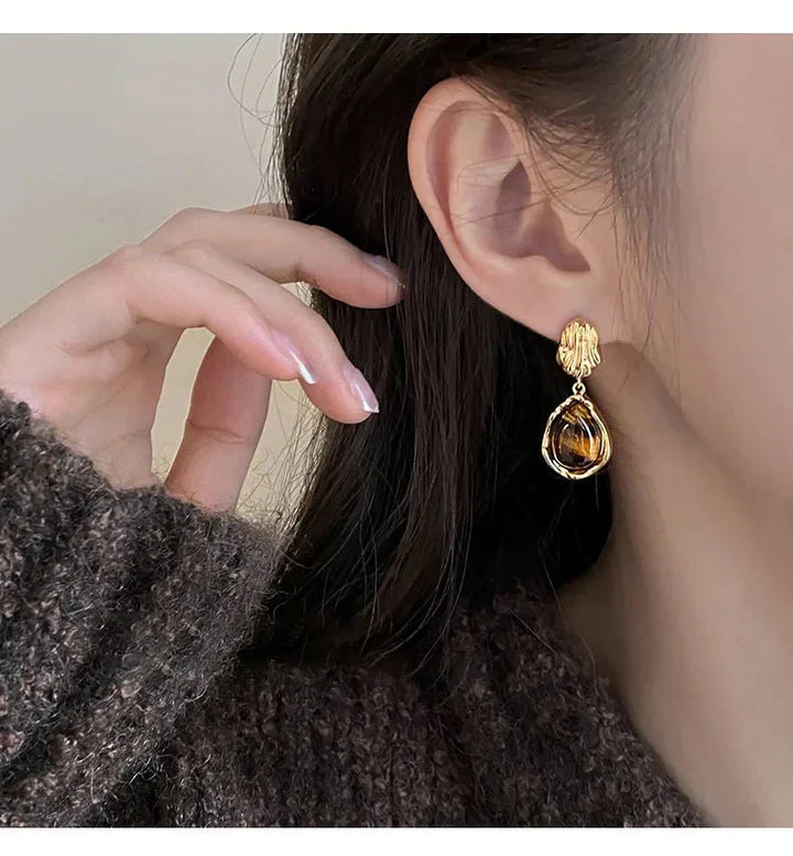 Teravia – Tigerauge-Ohrringe mit natürlicher Stärke