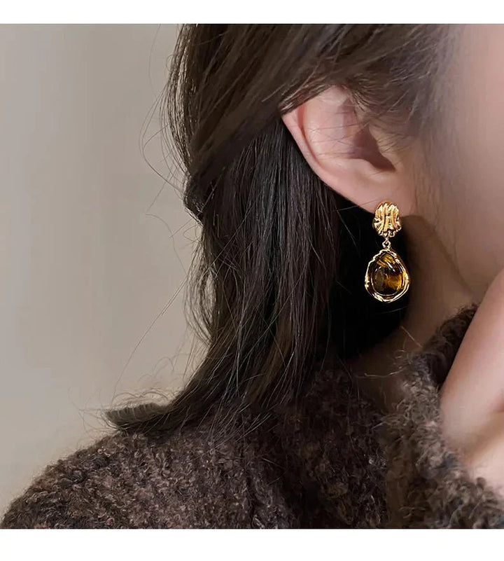 Teravia – Tigerauge-Ohrringe mit natürlicher Stärke