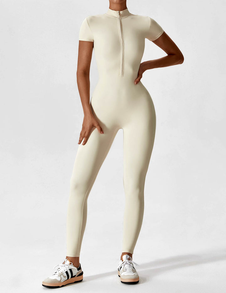 Arelisse – Sportlich-eleganter One-Piece Suit