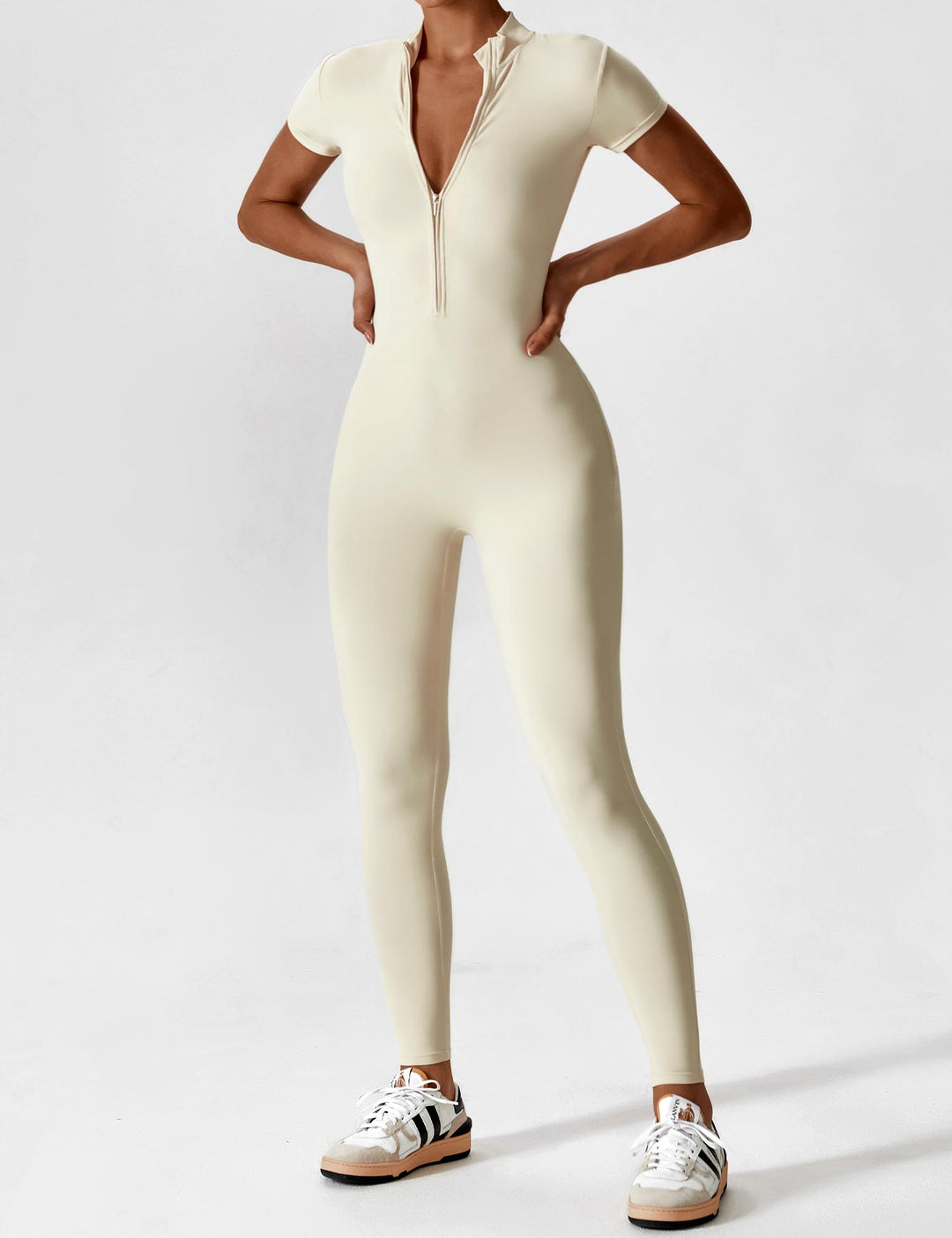 Arelisse – Sportlich-eleganter One-Piece Suit