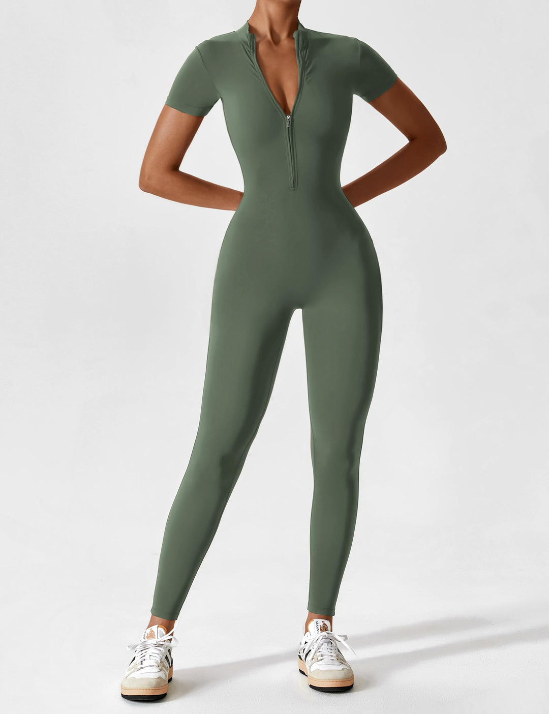 Arelisse – Sportlich-eleganter One-Piece Suit