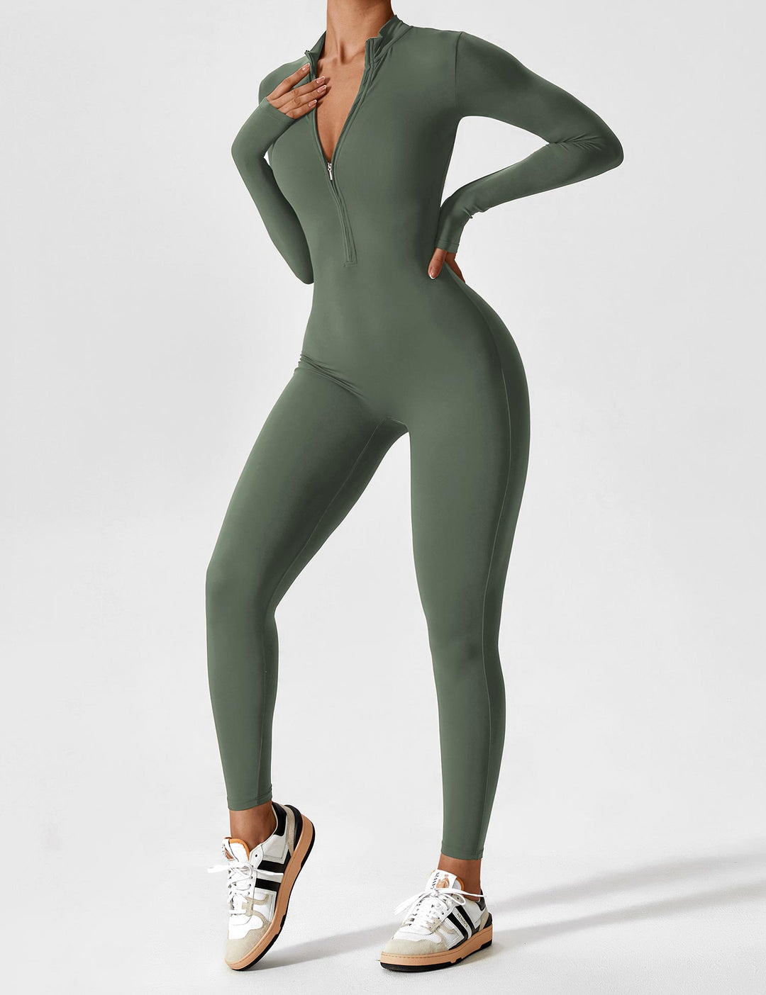 Arelisse – Sportlich-eleganter One-Piece Suit